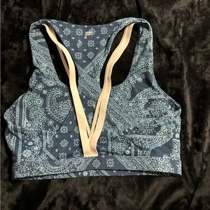 Fabletics Set Power Hold High Waisted 7/8 leggings/ sports bra